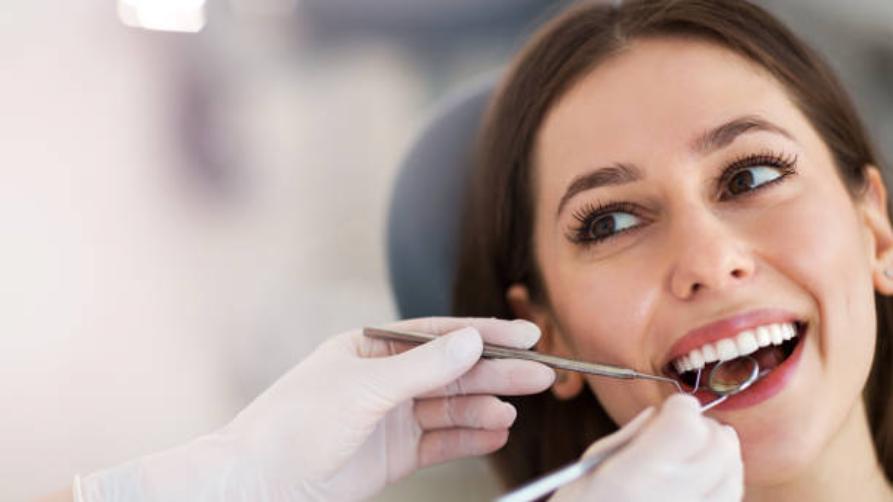 Vidin'ny implant dental mouth feno any India
