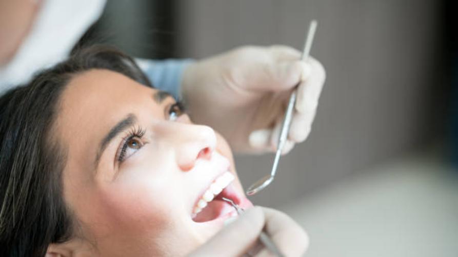 Кошт стакгольмскай імплантацыі зубоў: колькі каштуюць зубныя імплантаты ў Швецыі і Турцыі?