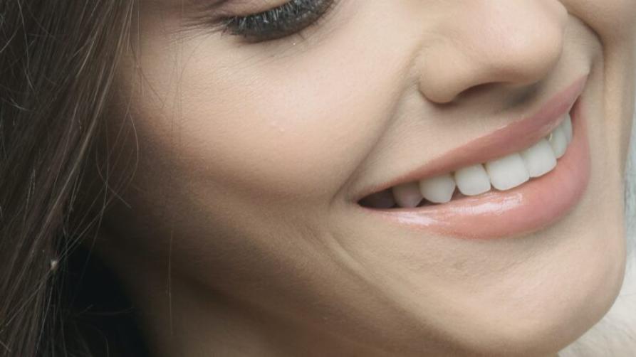Parimad esteetilised hambaarstid Türkiye: juhtivate spetsialistide saavutused
